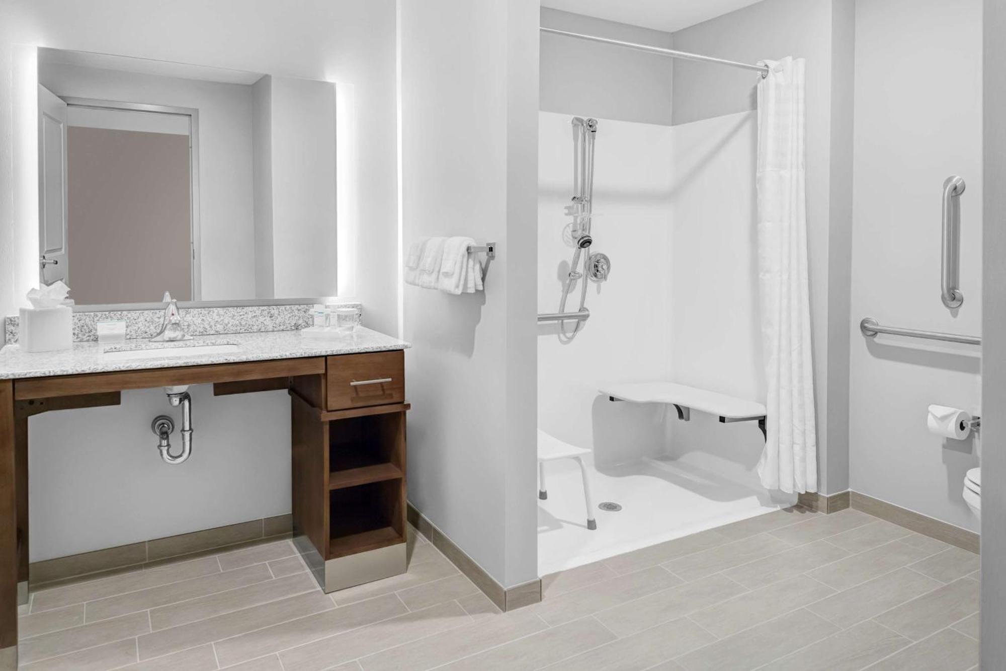 Homewood Suites By Hilton Wauwatosa Milwaukee Exteriör bild